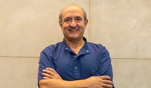 Miguel tem 10 vagas no perfil. Dr Miguel Moura Goncalves Bqdc Portugal