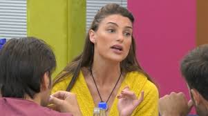 La conduttrice romana tra un'attesa in camerino e l'altra incendia il social. Stefania Orlando And Franceska Pepe Furious Quarrel At Gf Vip The Showgirl Out Of Her Mind