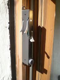 Efficace nel blocco delle tapparelle in modo automatico , da integrare con gli altri antifurto. Allarme Per Tapparelle Universalblock Bloccatapparelle Meccanico Con Antifurto Antifurto Per Tapparelle