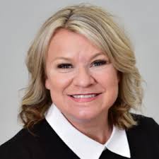 Find Realtors, Real Estate Agents & Brokers