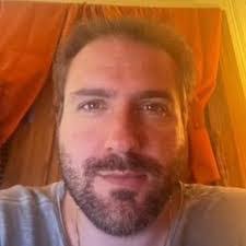 Kelly Mooney's Instagram, Twitter & Facebook