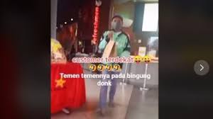 Prank taxii online cowo ini sampe kegodaa. Diingatkan Ada Jalan Buntu Ojol Ngeyel Dikira Kena Prank Endingnya Nyesel Berita Hits