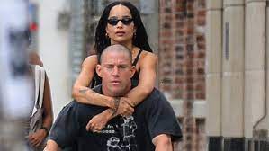 Channing tatum and zoë kravitz were spotted going on a joint bike ride in new york city wednesday tatum and kravitz have been spending a lot of time together and are having fun, a report says. 7bbyw9uhnetyrm