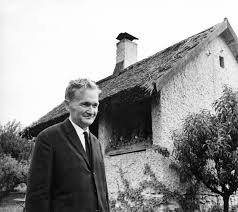 .посмотрите в instagram фото и видео karácsony gergely (@karacsony_gergely). Igy Nyaraltak Iroink Koltoink A Mult Szazadban A Balatonnal Likebalaton