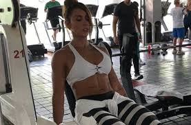 Originally from the city of pereira, colombia. What A Beast The Last Video Of Sonia Isaza And It S In The Gym