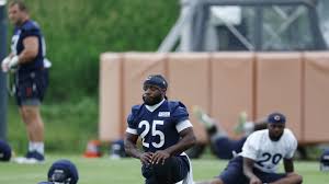 Bears RB Kyle Monangai to Miss Multiple Weeks with Hyperextended Knee