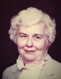 Annie Dora's Instagram, Twitter & Facebook