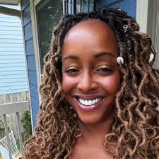 Diane Maxfield's Instagram, Twitter & Facebook