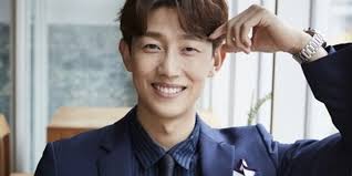 He describes his ideal type, saying, i care a lot about first impressions. Actor Kang Ki Young Is Asked If He Felt Anything Between Co Stars Park Seo Joon And Park Min Young Allkpop