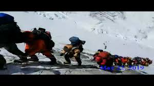 Colorado man dies climbing crowded Mount Everest after joining '7 Summit  Club' by scaling highest peak