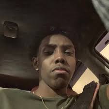 Taylor Streeter (@Tay_Streets)