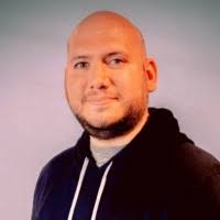 90+ perfiles de «Cesar Augusto Arias»