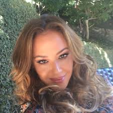 If you follow my Instagram broadcast channel, whenever I post in there  it'll be like getting a text message from me. If you already follow me