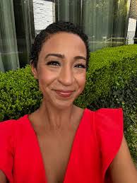 Lisa Mingo's Instagram, Twitter & Facebook