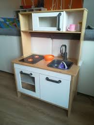 otroška kuhinja Ikea