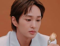 There's a pearl aqua fan light where my heart used to be