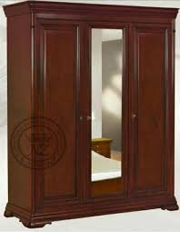 Warna finishing tersedian berbagai macam warna yang bisa disesuaikan dengan permintaan anda. Jual Lemari Jati 3 Pintu Cocoa Doff Kaskus