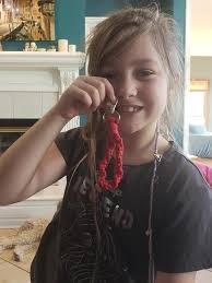 Simple macrame project for 6-year-old beginner