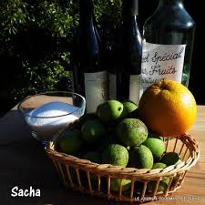 Le Vin De Noix Vin De Noix Vin Fait Maison Noix