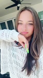 Kira Morrison's Instagram, Twitter & Facebook