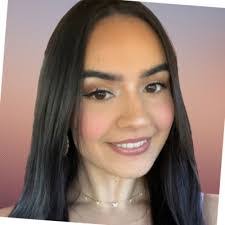 Jada Norris's Instagram, Twitter & Facebook