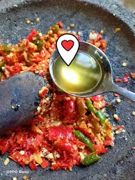 Kini ayam geprek telah menjadi hidangan populer yang dapat ditemukan di hampir semua kota besar di indonesia. Resipi Sambal Ayam Geprek Original Jogjakarta Pedas Tapi Kena Dengan Tekak Melayu Daily Makan