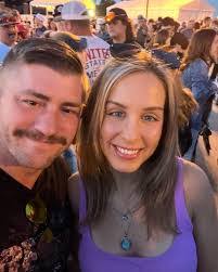 Sarah Land's Instagram, Twitter & Facebook