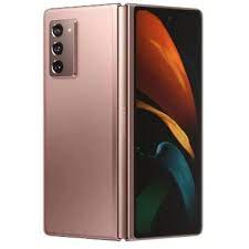 It features two immersive displays on one incredible device. Buy Samsung Galaxy Z Fold2 5g 256gb Mystic Bronze Smartphone In Dubai Sharjah Abu Dhabi Uae Price Specifications Features Sharaf Dg