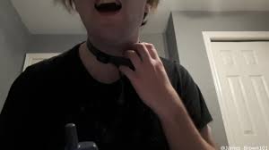 Male Sub Uses a Shock Collar for Self