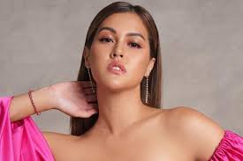 Potret Rebecca Tamara yang Gantikan Amanda Manopo