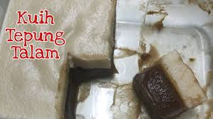 Resep membuat kue talam singkong gula merah kue talam merupakan salah satu kue tradisional yang biasanya selalu ada ketika bulan ramadhan tiba karena kue talam ini biasa dinikmati ketika buka puasa. Resepi Kuih Tepung Talam Gula Merah Sedap Mudah Dan Simple Youtube