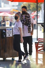 Голдмембер (2002), the 7d (2014) and аген&. Kelly Osbourne And Her Boyfriend Seen At Chin Chin Restaurant In West Hollywood 01 Gotceleb