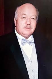 Daniel Mullen's Instagram, Twitter & Facebook