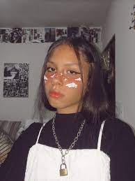 Professional clown and face painter sharon nielson demonstrates just . Aesthetic Makeup Face Painting Easy Face Art Makeup Face Aesthetic