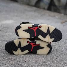 The travis scott x air jordan 6 gs is the children's sizing of the houston rapper's coveted collaboration on michael jordan's sixth signature add to wishlistadded to wishlistremoved from wishlist 0. Travis Scott Air Jordan 6 Vi Medium Olive Release Date Cn1084 200 Sole Collector