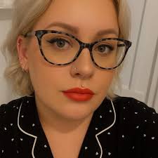 Looking for a mobile hairdresser who can cut my little boys hair it really  needs cutting and he isn't great in salons he's nearly 3 need this done asap