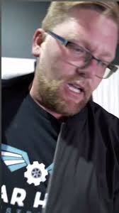 Jez is one very happy man after taking out first prize last night! He's  always dreamed of owning a boat, so he's pairing the F-250 with the  Razerline