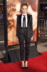 Johnny depp is perhaps one of the most versatile actors of his day and age in hollywood. Amber Heard Takes Sartorial Cues From Johnny Depp In A Skinny Red Carpet Suit Fashionista