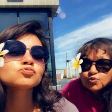 Roxanne Benson (@RoxyBenson)