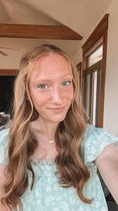 Hiii! My name is Kelsey and i am going to be looking to move to Chicago in  February/March, and I would love to find 1-2 roommates to live and be  friends with!