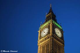 Big ben refers to the great bell which is part of the clock in the palace of westminster but is commonly used to refer to the elizabeth tower at the north end of the the great bell, popularly called big ben, weighs 13.7 tonnes and would normally strike every hour, to the note of e natural. Sehenswertes London 13 Highlights Fur Euren Kurztrip Fernweh Motive