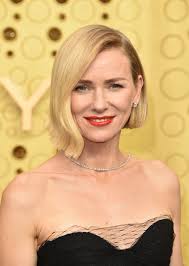 Jenny mccarthy celebrity straight bob. All The Celebrity Bob Haircuts At The Emmy Awards 2019 Popsugar Beauty