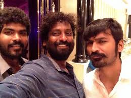 Actor dhanush family members | wife aishwarya, son yatra and linga, father karthuri raja, mother vijayalakshmi, brother selvaraghavan & sisters photos. Rare Photos Gallery Of Actor Dhanush With Family And Friends Cinejolly