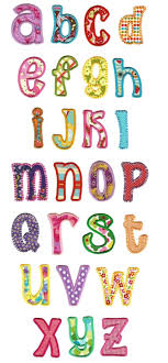 Pintura em tecido para iniciantes, dicas passo a passo, riscos, materiais e muito mais. Pin De Vanesa Fenandez Em Infantil Alfabetos Letras De Tecido Maquina De Bordar Festa Boneca De Pano