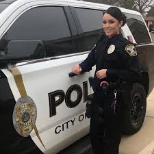 Tyra Lara Law Enforcement Officer I M Tyra Texas Born And Raised I Ve Been An Leo For About Seven Female Police Officers Female Cop Police Women