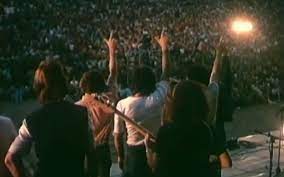 Discover more music, concerts, videos, and pictures with the largest catalogue online at last.fm. Cenaclul FlacÄƒra Reunit ArtiÈ™tii Care Au Acceptat Dcnews