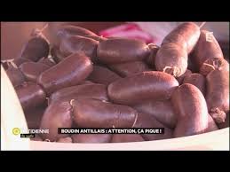 A Capesterre Belle Eau En Guadeloupe Le Boudin Est Une Specialite Boudin Noir Traditionnel A La Papaye Ou Encore Aux Legumes Antillais Boudin Boudin Noir
