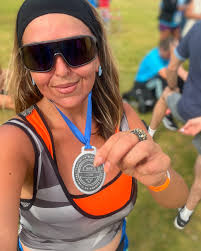 En la semana del cumpleaños de Santa Clara celebramos corriendo! Qué  privilegio vivir en el mar ❤️ Lo cómodos que son los lentes es otro level  @maresvision