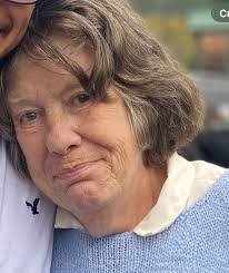 Sheila Ellsworth's Instagram, Twitter & Facebook