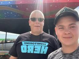 Can someone tell me how to remove the light above her head?